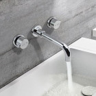 Robinet de lavabo massif, robinet à poignée double et de style moderne avec une finition en chrome