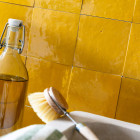 Zellige marocain artisanal - jaune moutarde 10x10 cm - carrelage mur (au m²)