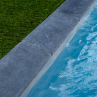 Kit complet | margelles pour piscine 4x4m en pierre bleue vietnam (+ colle, joint, hydrofuge ...)