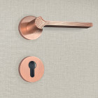 Poignée de porte design à cylindre finition aspect or rose cristina - katchmee