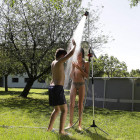 Douche de jardin malibu sur trépied hauteur réglable 2m max camping piscine