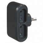 Fiche multiprise 4 prises de courant 2p 6a 230v avec sorties latérales noir (050651)