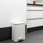 Bac de tri sélectif a compartiments Recycle, ouverture du couvercle par pédale, 1x12litres, Aluminium, Peint en blanc