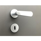 Poignée de porte design à clé finition aspect chromé mat Regina - KATCHMEE