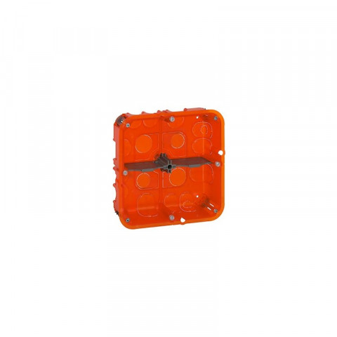 Boîte multimatériaux batibox 2x2 postes ou 2x4 à 5 modules  profondeur 50mm