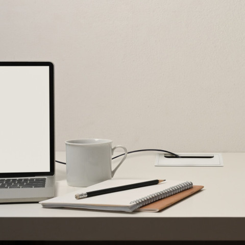 Passe-câbles de table Emuca Quadrum, rectangulaire, 159x80mm, à encastrer, Aluminium, Peint en blanc