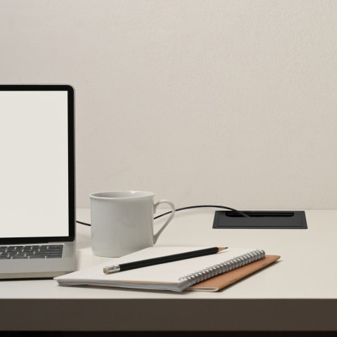 Passe-câbles de table Emuca Quadrum, rectangulaire, 159x80mm, à encastrer, Aluminium, Peint en noir