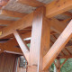 Abri voiture en bois charpente traditionnelle 