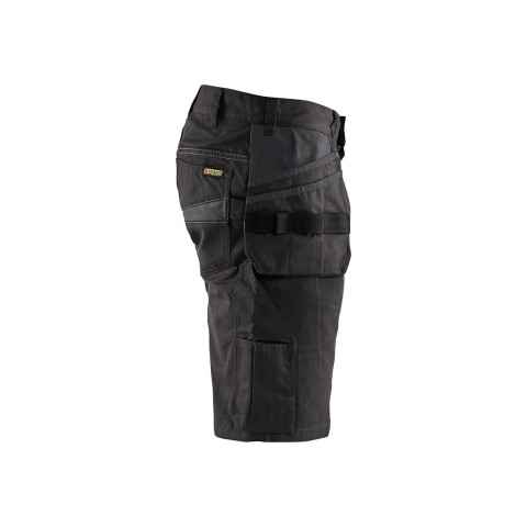 Short maintenance avec poches flottantes 14941330 - Couleur et taille au choix