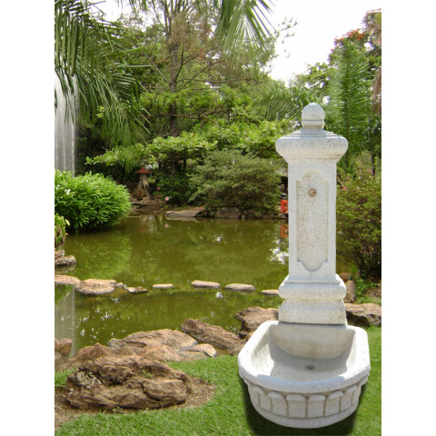 Fontaine en pierre reconstituée
