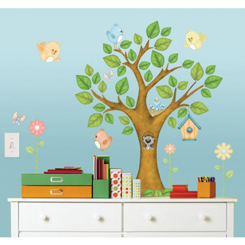 Stickers enfant dans l'arbre