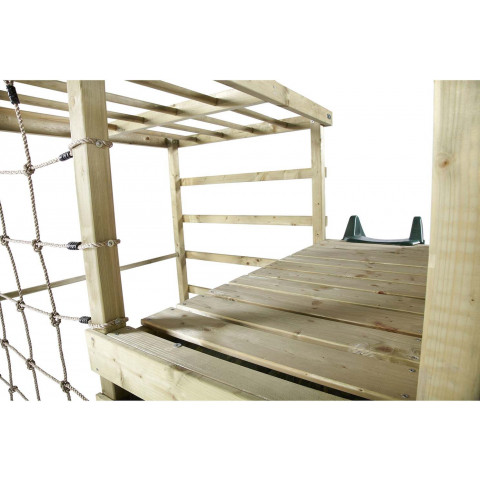 Cube d'activités complet avec agrès mur d'escalade et toboggan