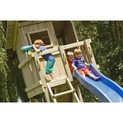 Aire de jeux en bois beach hut avec rampe d'escalade