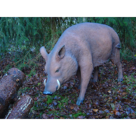 Sanglier en résine 117 cm
