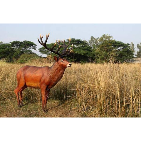 Cerf adulte patriarche en résine 116 cm