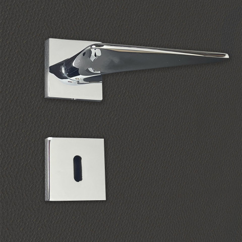 Poignée de porte design à clé finition aspect chrome brillant andrea - katchmee