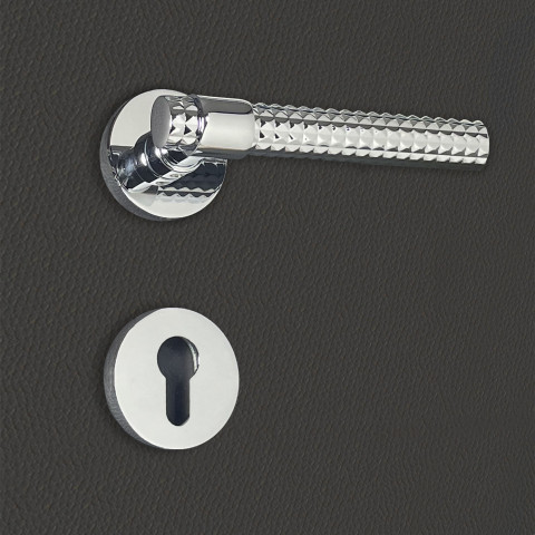 Poignée de porte design à cylindre finition aspect chrome brillant grazia - katchmee