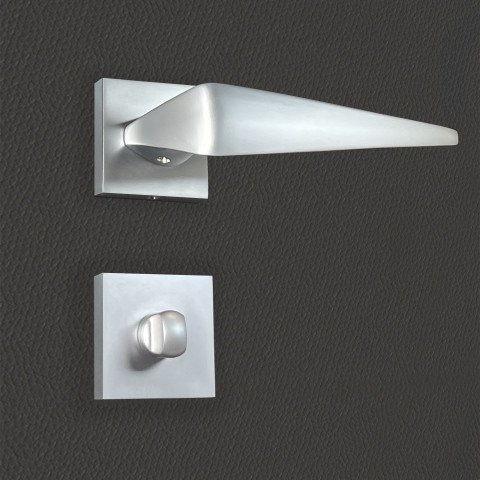 Poignée de porte design à condamnation finition aspect chrome mat sofia - katchmee