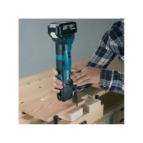 Outil multifonctions dtm51rtjx4 18v 2x5ah li-ion avec accessoires makita